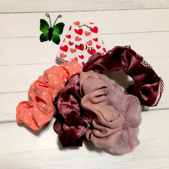 Noir Scrunchie Set - Picture 2 of 3